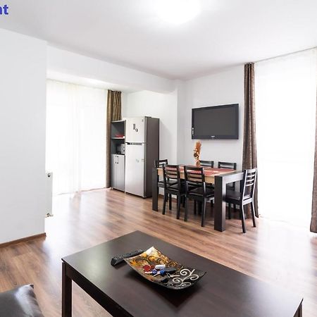 Zeka'S Properties Mamaia Exterior photo